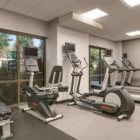 Отель Courtyard Lancaster Fertility Экстерьер фото