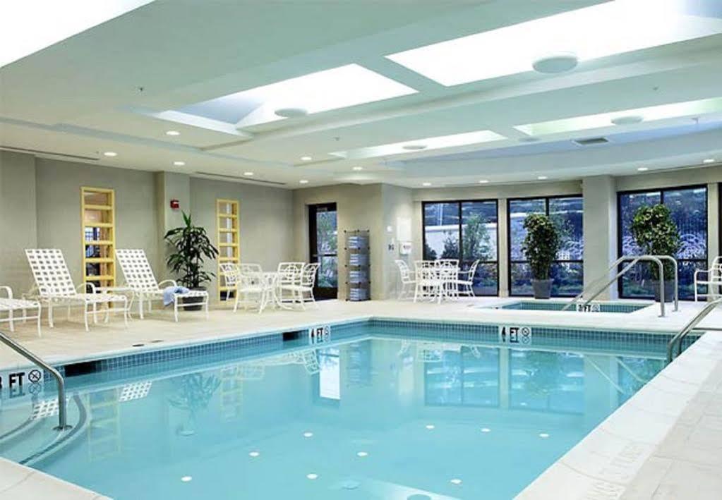 Отель Courtyard Lancaster Fertility Экстерьер фото