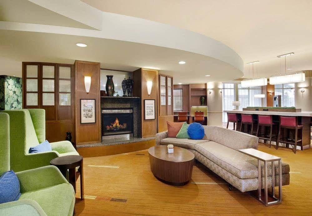 Отель Courtyard Lancaster Fertility Экстерьер фото