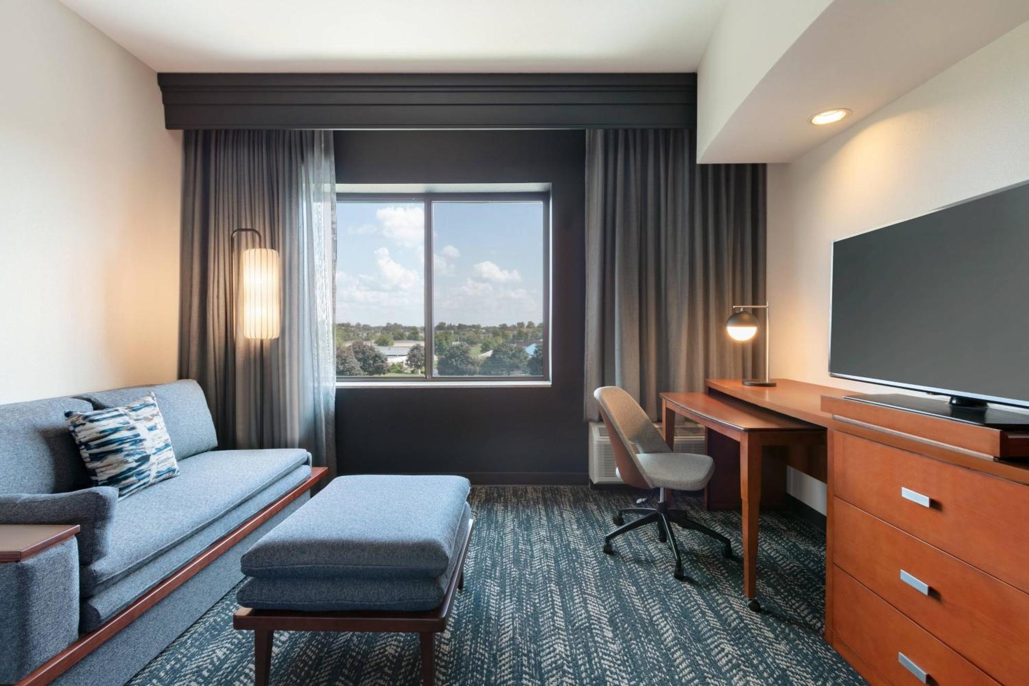 Отель Courtyard Lancaster Fertility Экстерьер фото