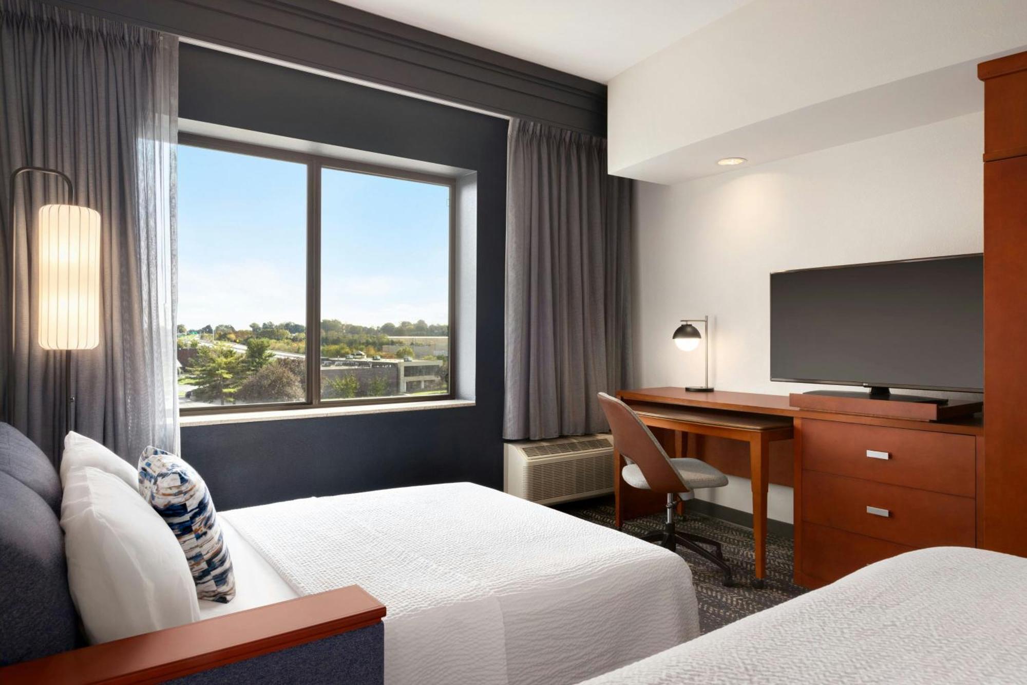 Отель Courtyard Lancaster Fertility Экстерьер фото
