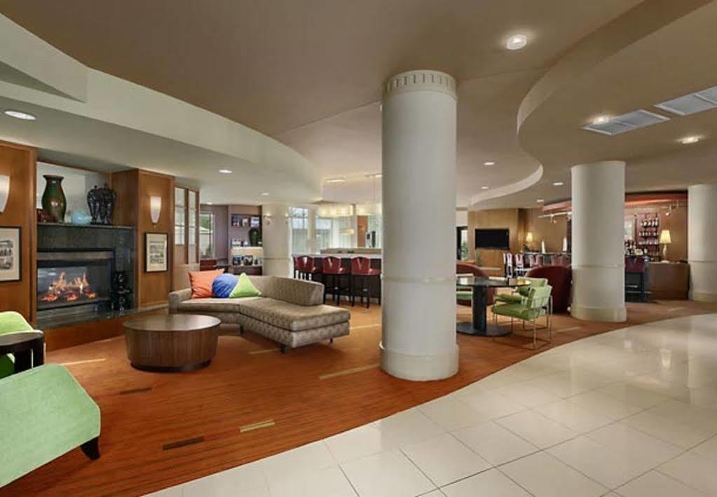 Отель Courtyard Lancaster Fertility Экстерьер фото