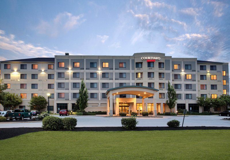 Отель Courtyard Lancaster Fertility Экстерьер фото
